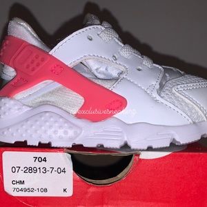NWT Nike Huarache (TD)